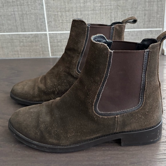 Thursday Boot Company Duchess Women’s Chelsea Boot Size 7 Dark Brown Suede - Picture 7 of 9